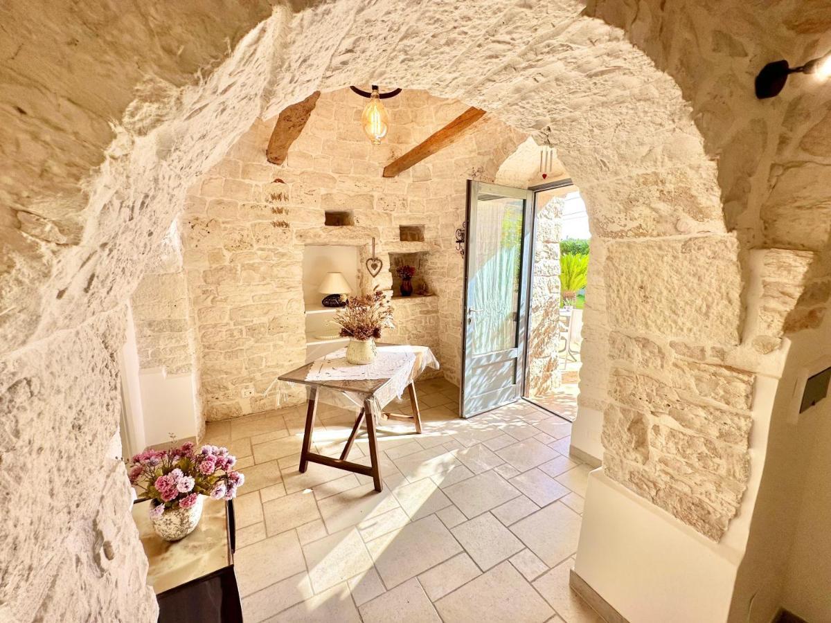 הוילה אלברובלו Trullo Il Carrubo מראה חיצוני תמונה