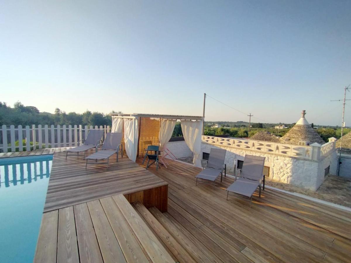 הוילה אלברובלו Trullo Il Carrubo מראה חיצוני תמונה