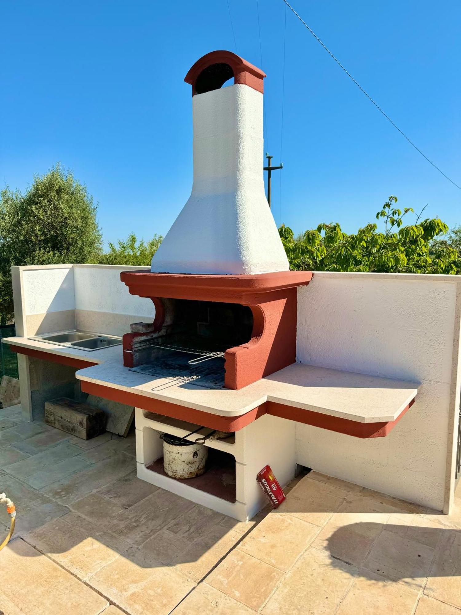 הוילה אלברובלו Trullo Il Carrubo מראה חיצוני תמונה